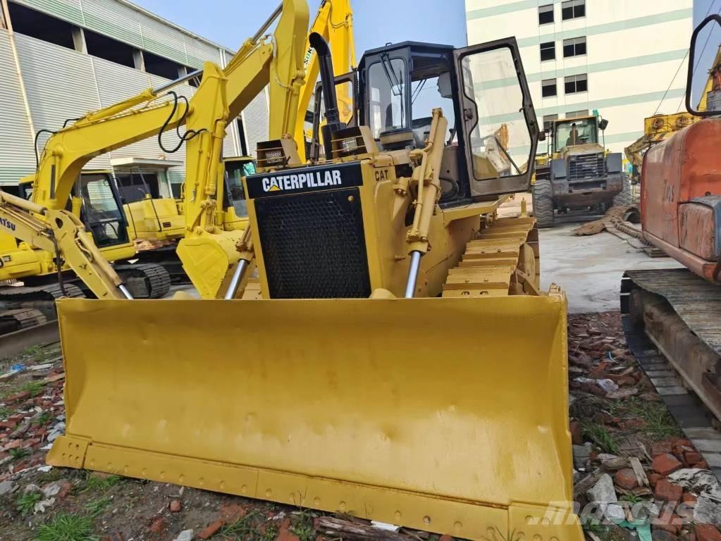 CAT D 6 G Buldožeri guseničari