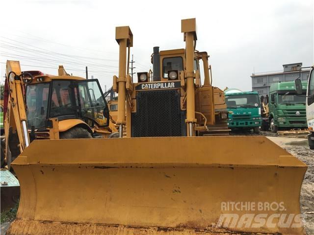 CAT D7R Buldožeri guseničari