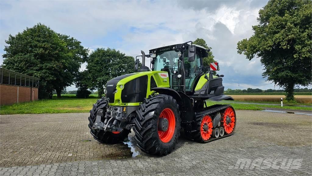 CLAAS Axion 930 TT Traktori