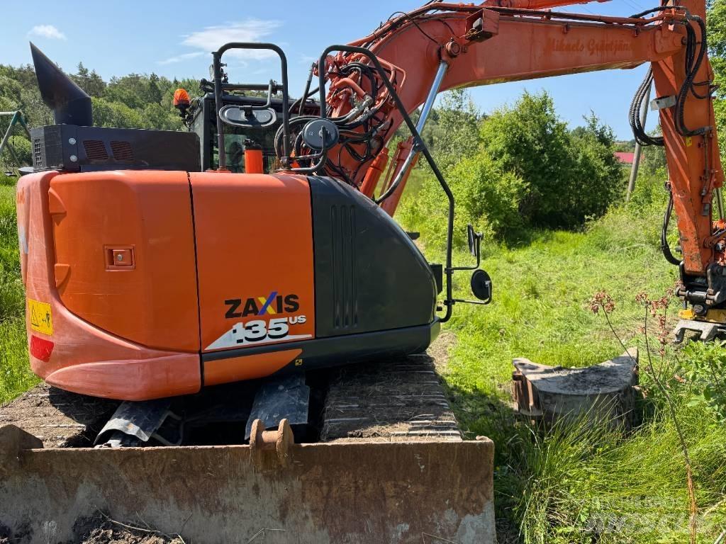 Hitachi ZX135USBL-6 Bageri guseničari