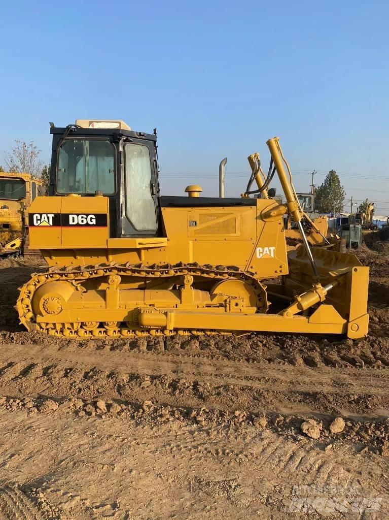 CAT D 6 G Buldožeri guseničari