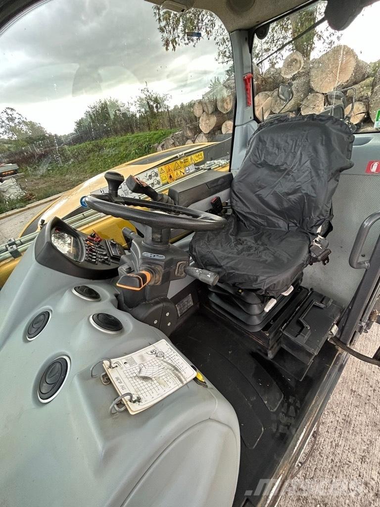New Holland Th6.36 Poljoprivredni teleskopski utovarivači