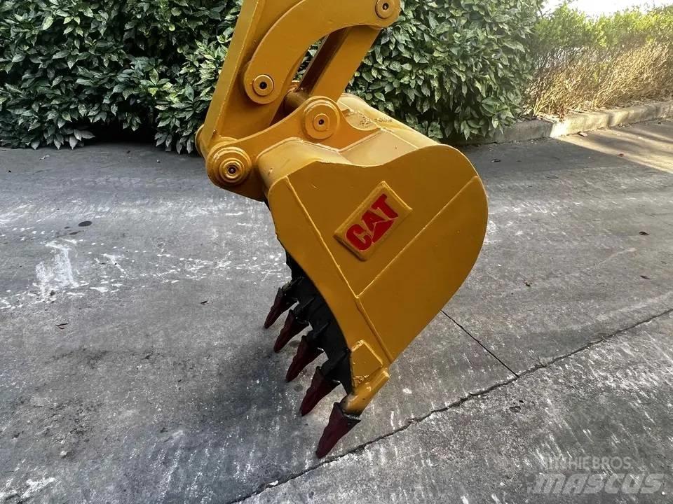 CAT 306E2 Bageri guseničari