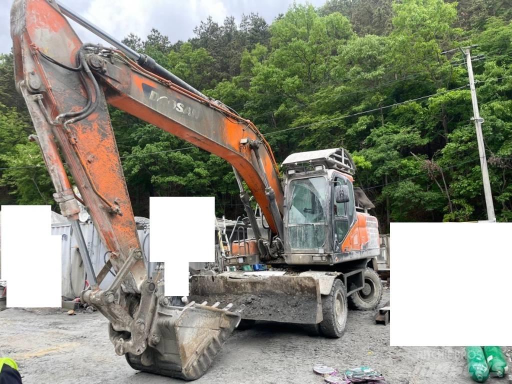 Doosan DX 210 W Bageri točkaši