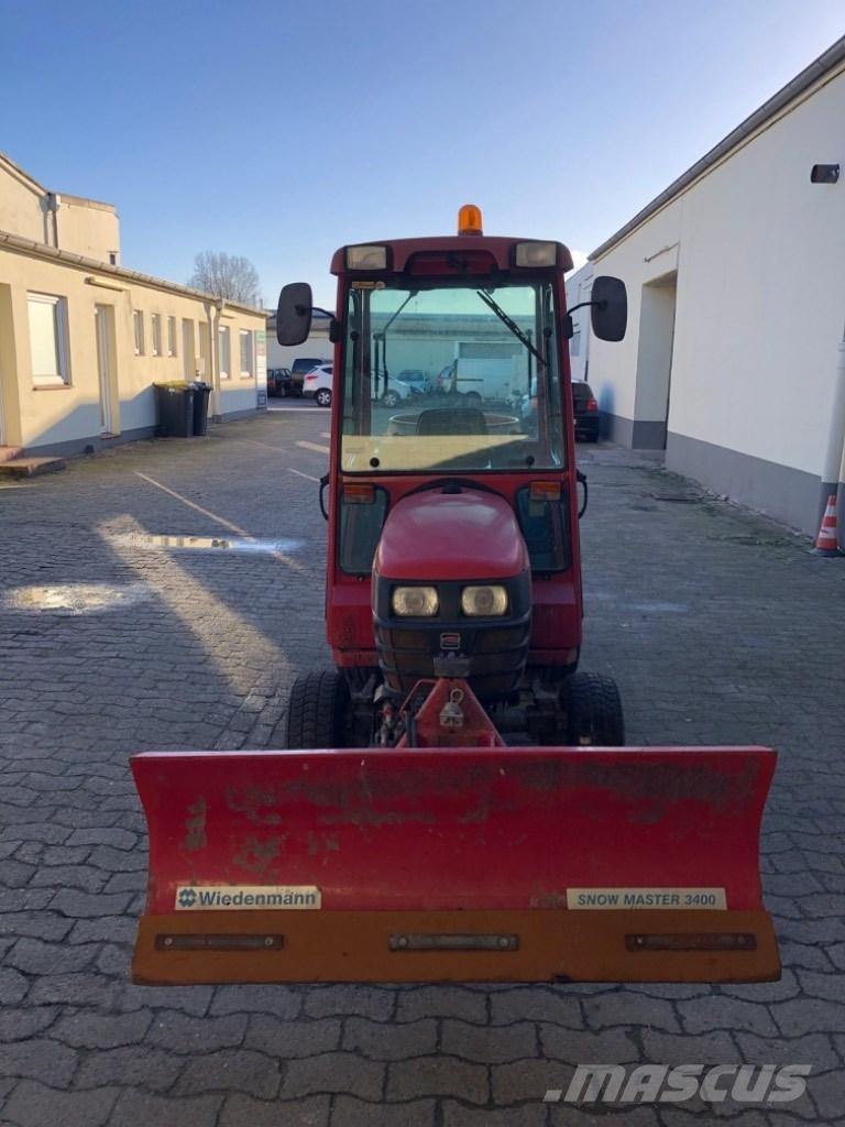 Shibaura ST 324 HST Manji traktori