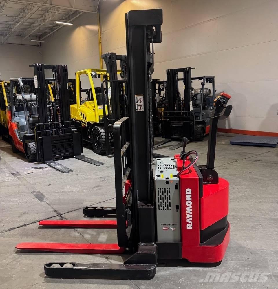 Raymond RSS40 Samopogonski ručni viljuškari