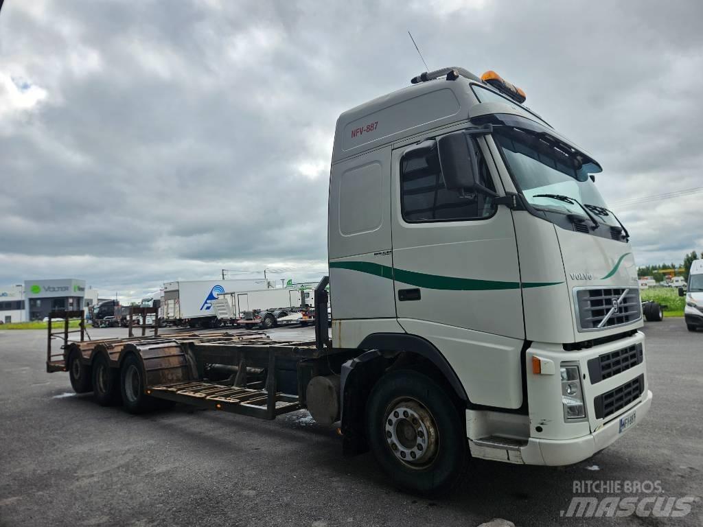 Volvo FH12 8x4 Kamioni za prevoz šumarskih mašina
