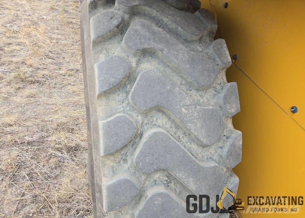 CAT 930M Utovarivači na točkove