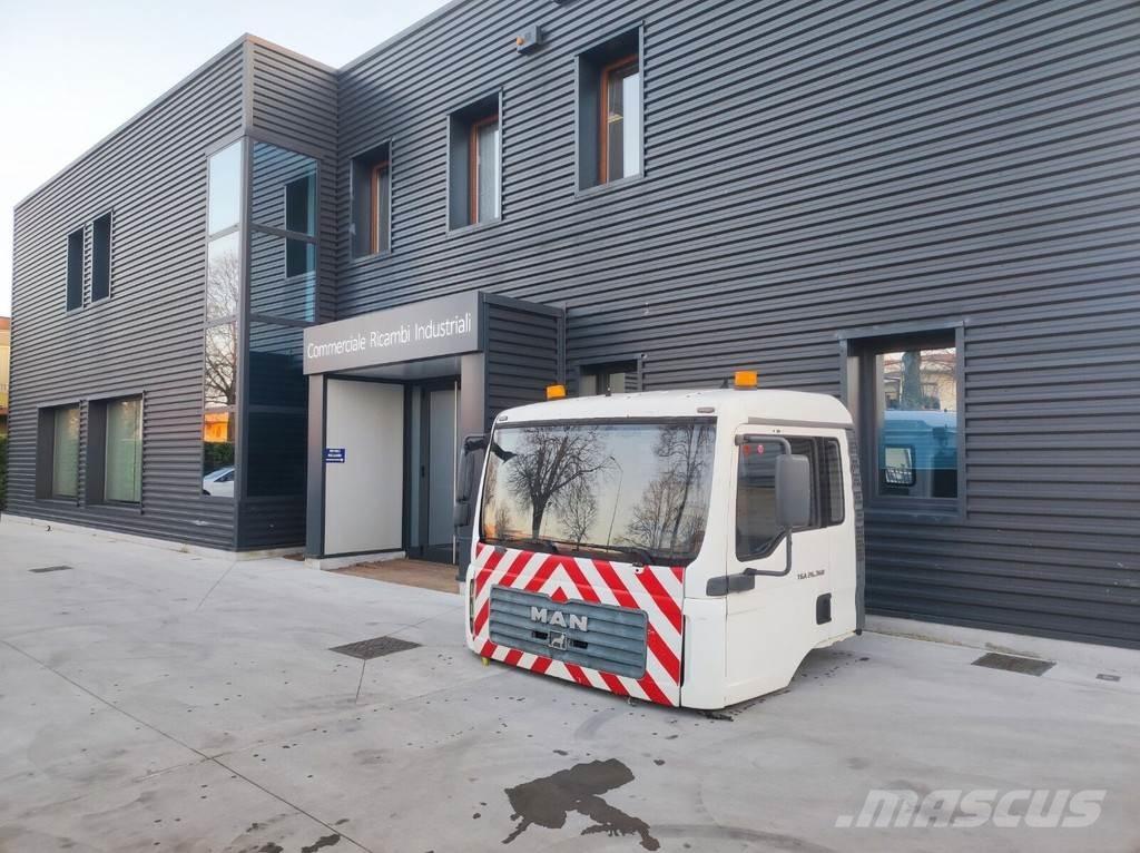 MAN MEDIUM Kabine i unutrašnjost