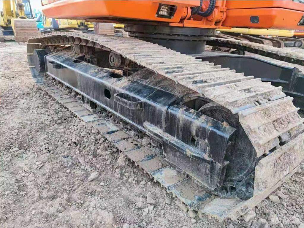Doosan DH 225 LC-7 Bageri guseničari