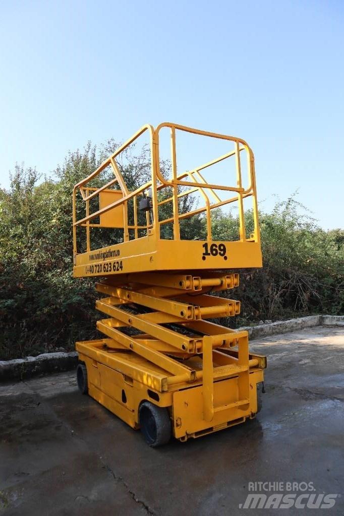 Haulotte Compact 10 Makazaste platforme