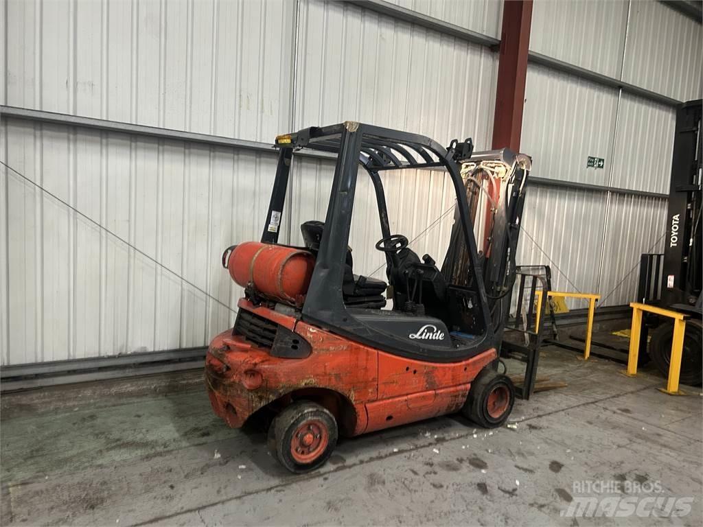 Linde H20T-03 Plinski viljuškari