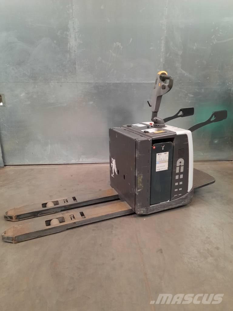 UniCarriers PMR200P Nisko podizni električni viljuškar sa stajalištom