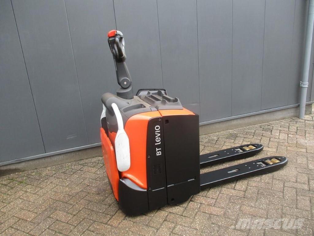 BT LPE 200 Nisko podizni električni viljuškar sa stajalištom