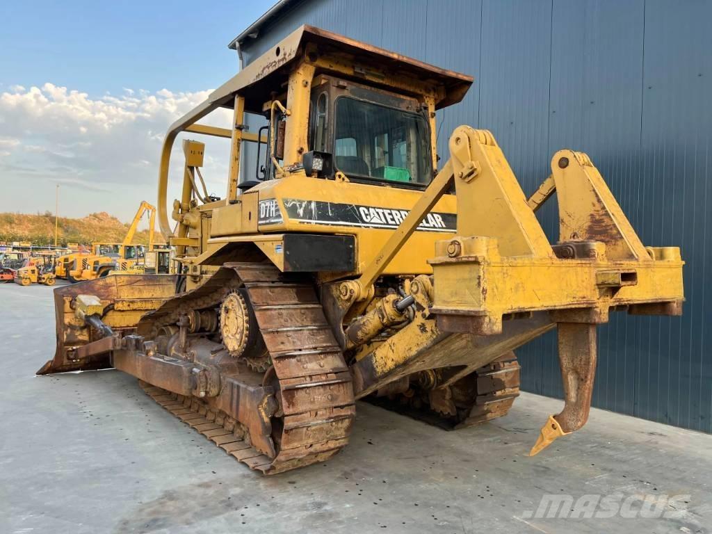 CAT D7H Buldožeri guseničari