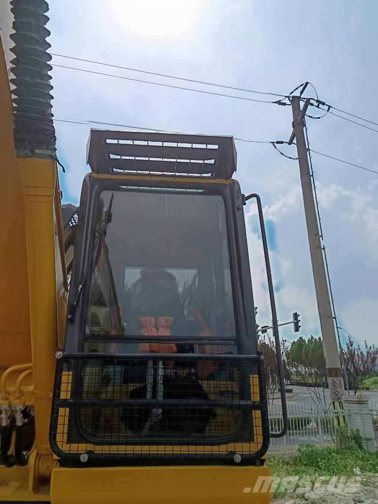 Komatsu PC 200 Bageri guseničari