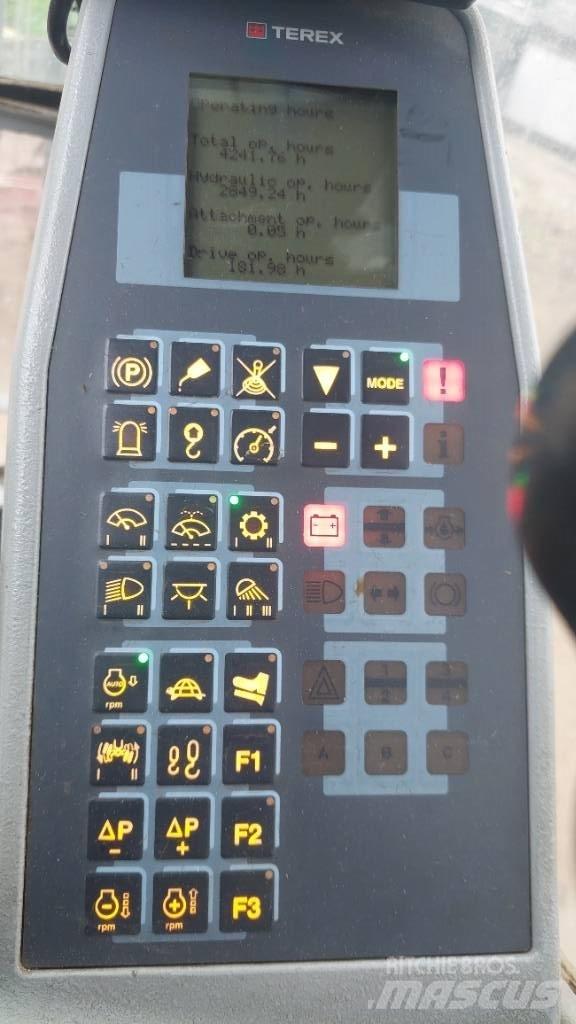 Terex TM 230 Bageri za prenos primarnih/sekundarnih sirovina