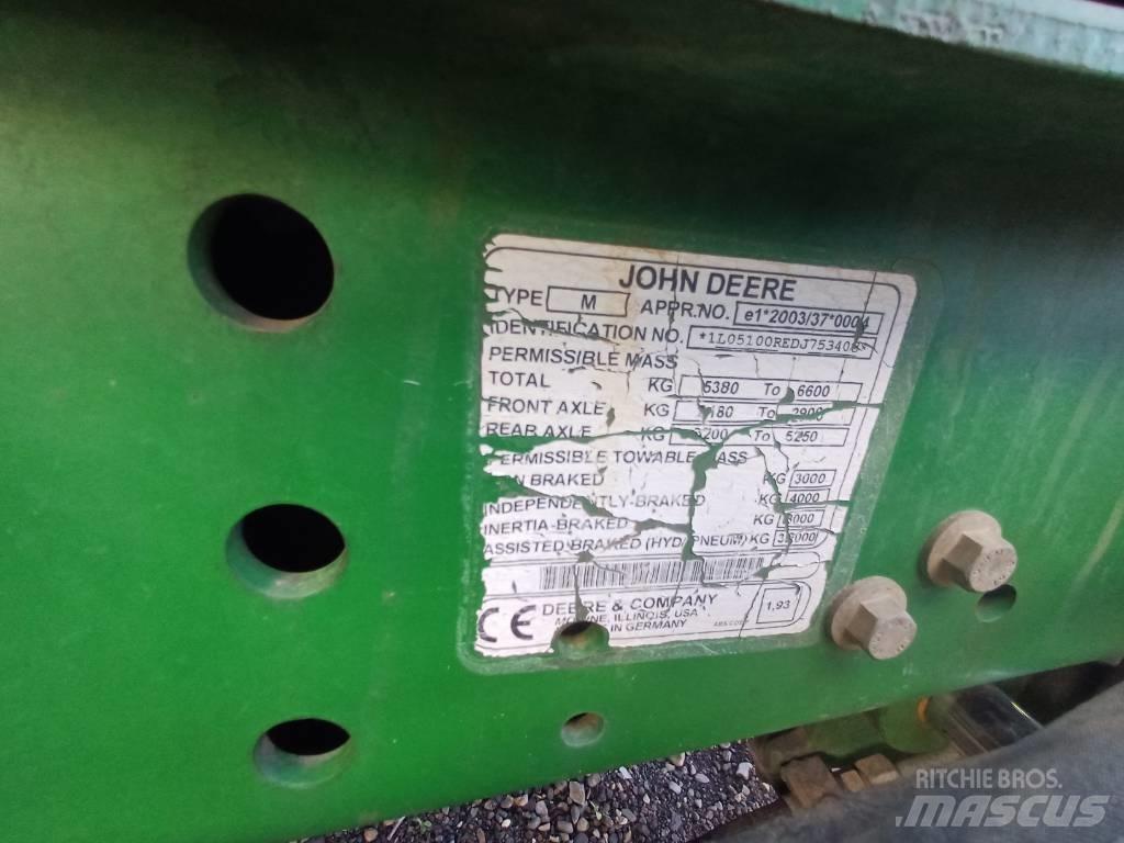 John Deere 5100 R Traktori
