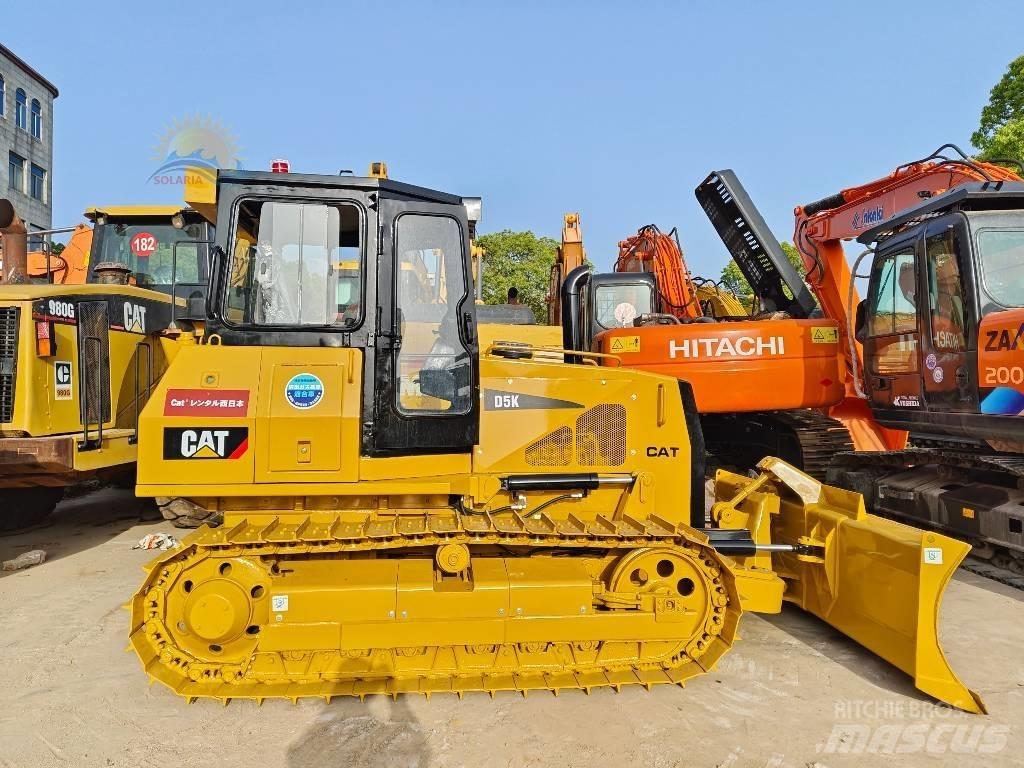 CAT D5K Buldožeri guseničari