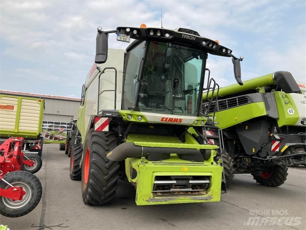 CLAAS Trion 520 Kombajni