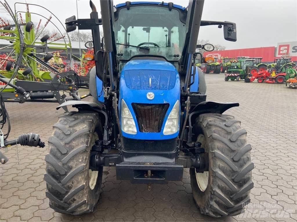 New Holland T 4.95 Traktori