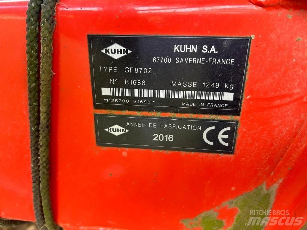 Kuhn GF8702 Okretači i sakupljači sena