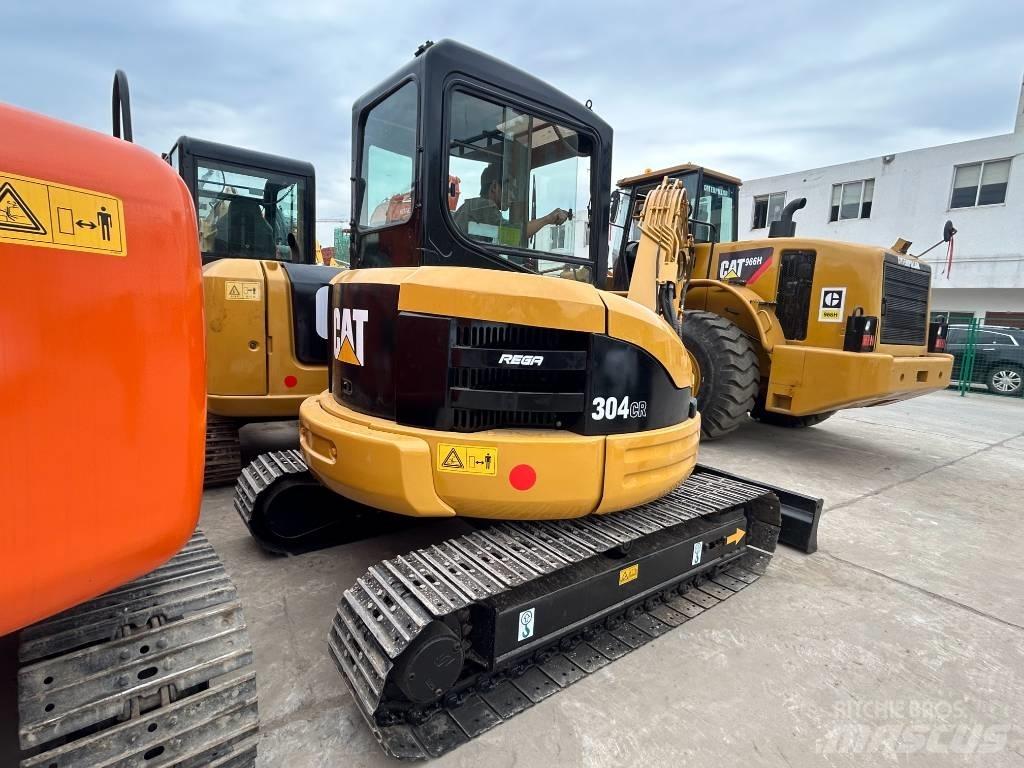 CAT 304 Bageri guseničari