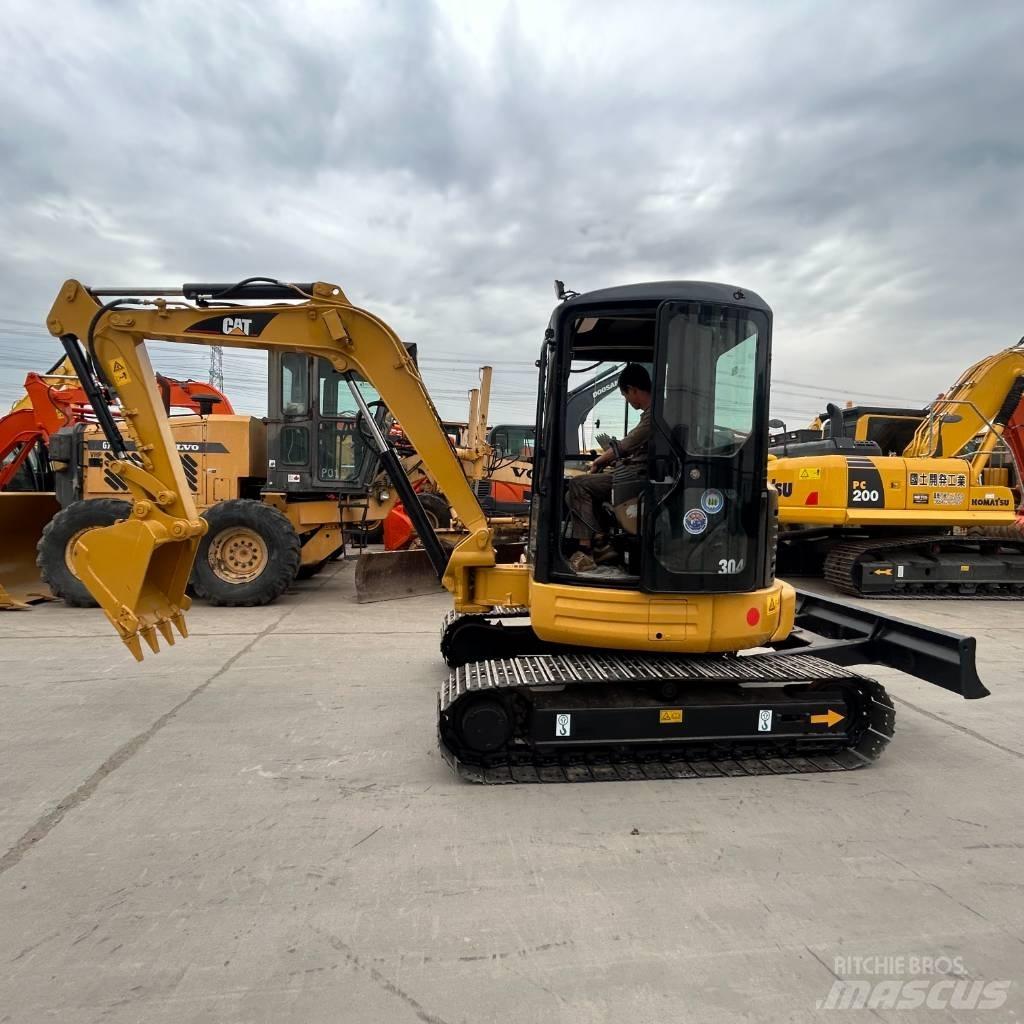 CAT 304 Bageri guseničari