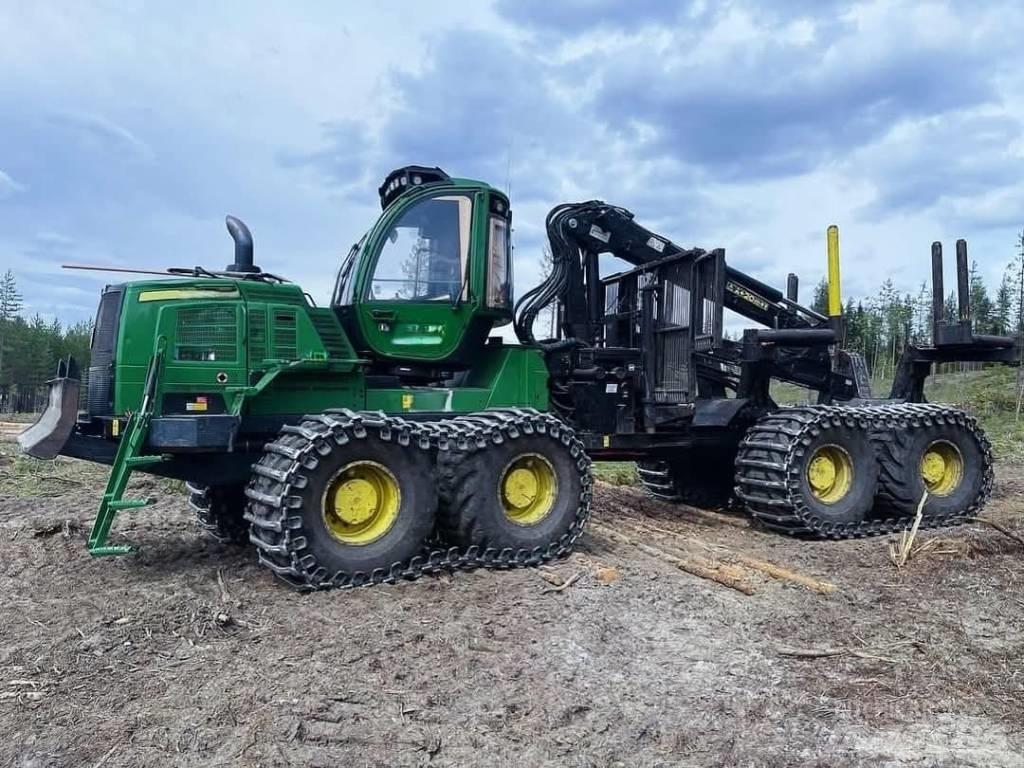 John Deere 1910 Forvarderi