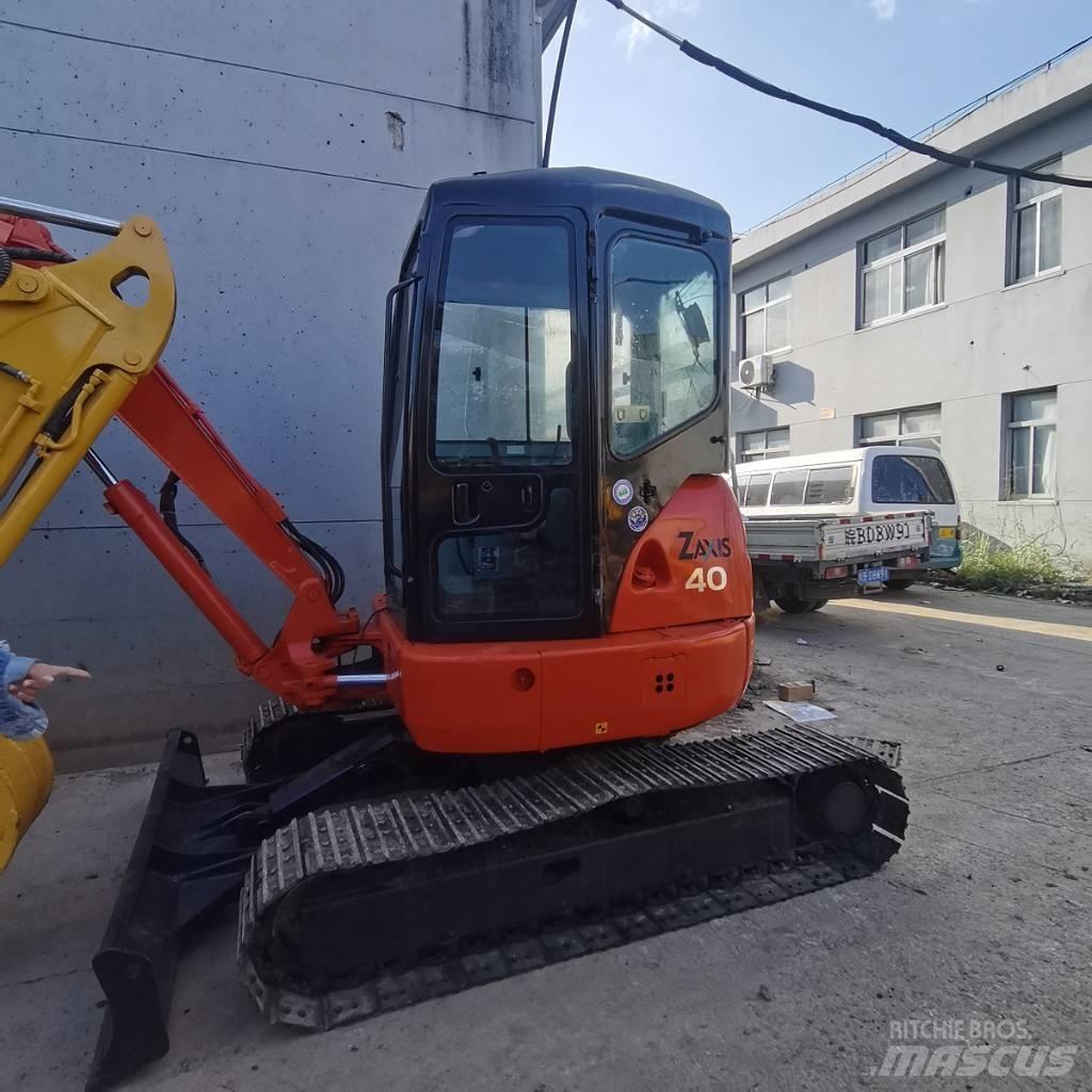 Hitachi ZX 40 U Mini bageri < 7t