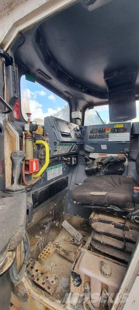 Sandvik LH 307 Podzemni utovarivači