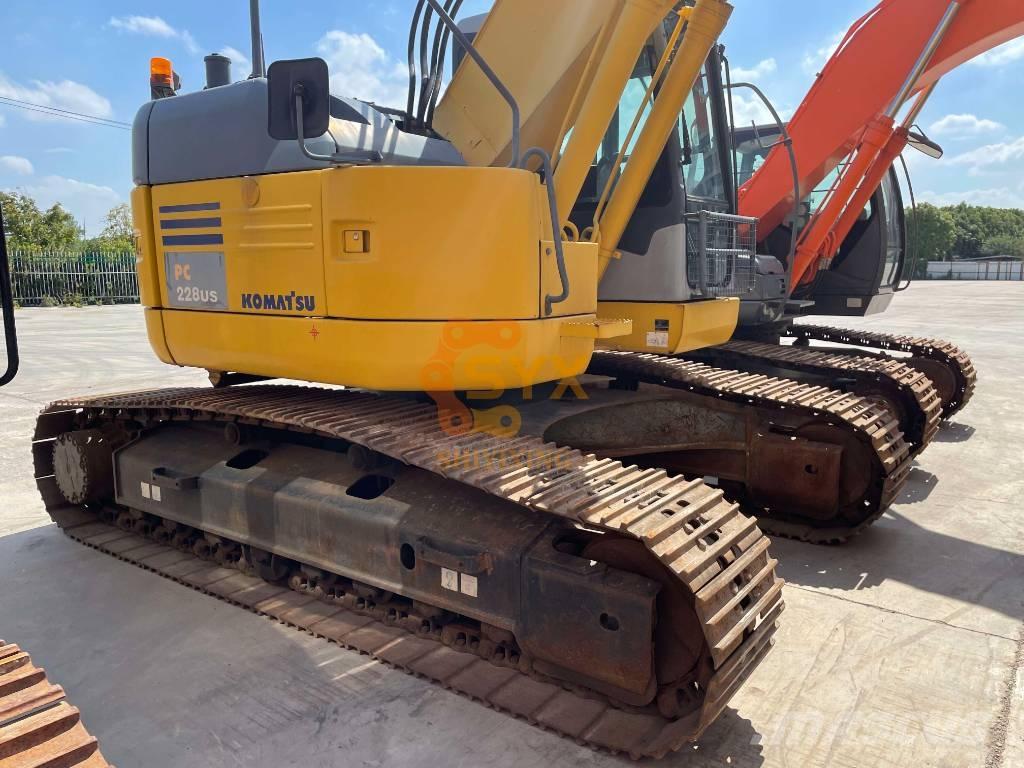 Komatsu PC 228 US Bageri guseničari