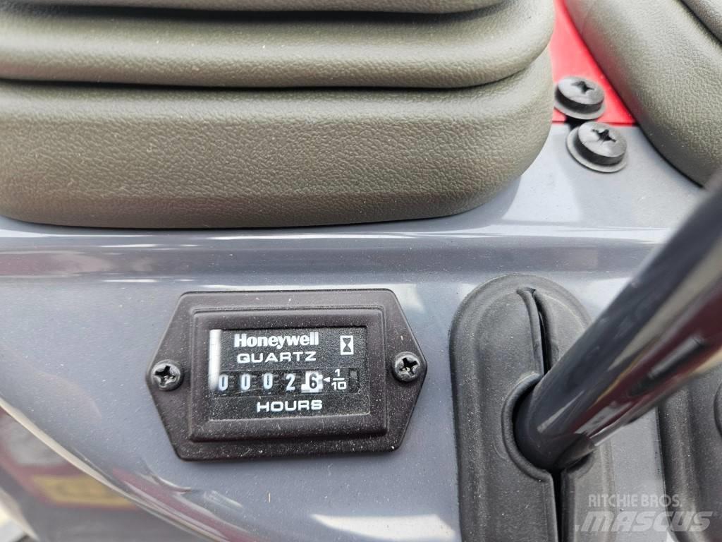 Yanmar SV08-1C Mini bageri < 7t