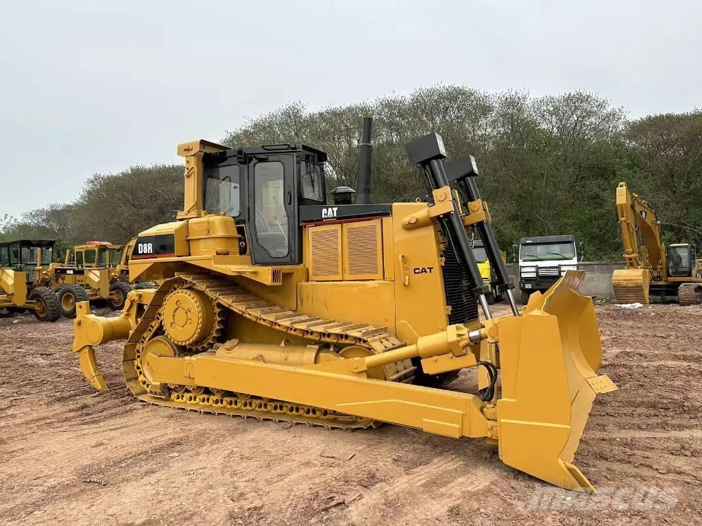 CAT D 8 R Buldožeri guseničari