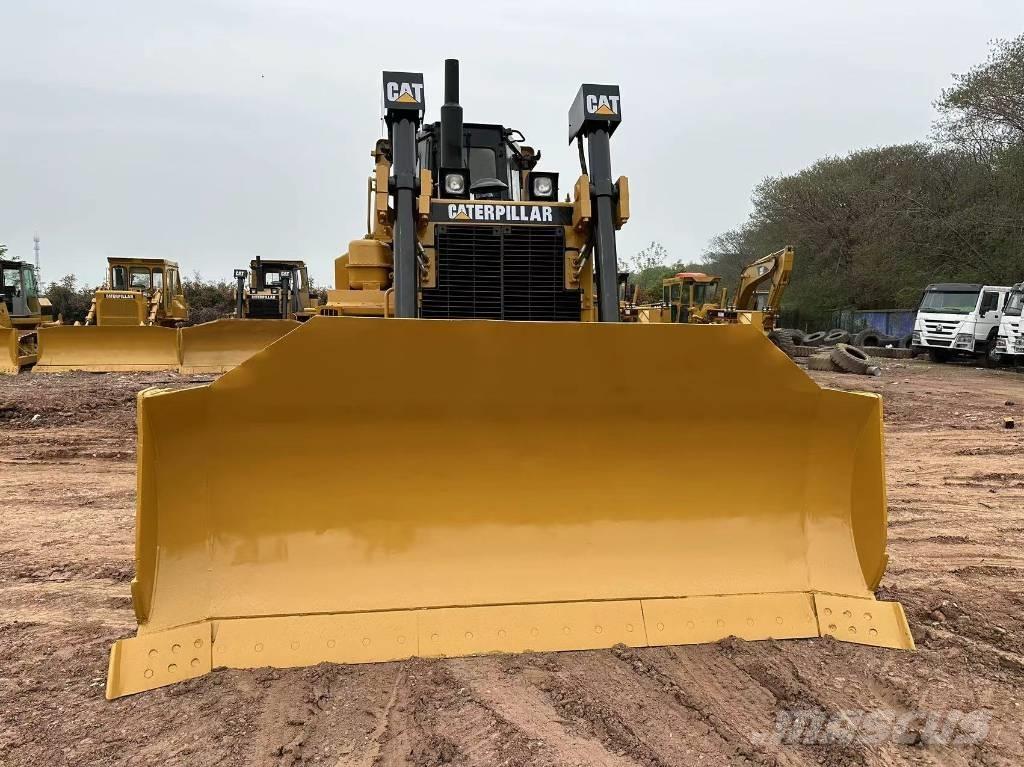 CAT D 8 R Buldožeri guseničari