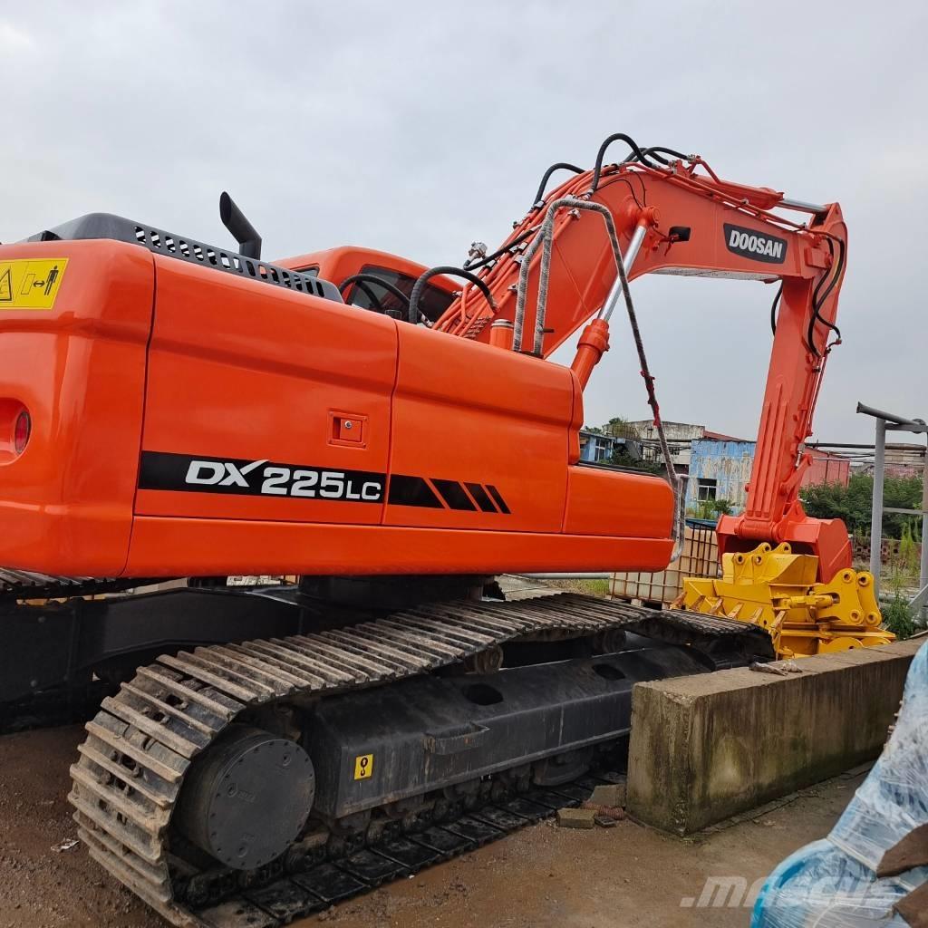Doosan DX 225 Bageri guseničari