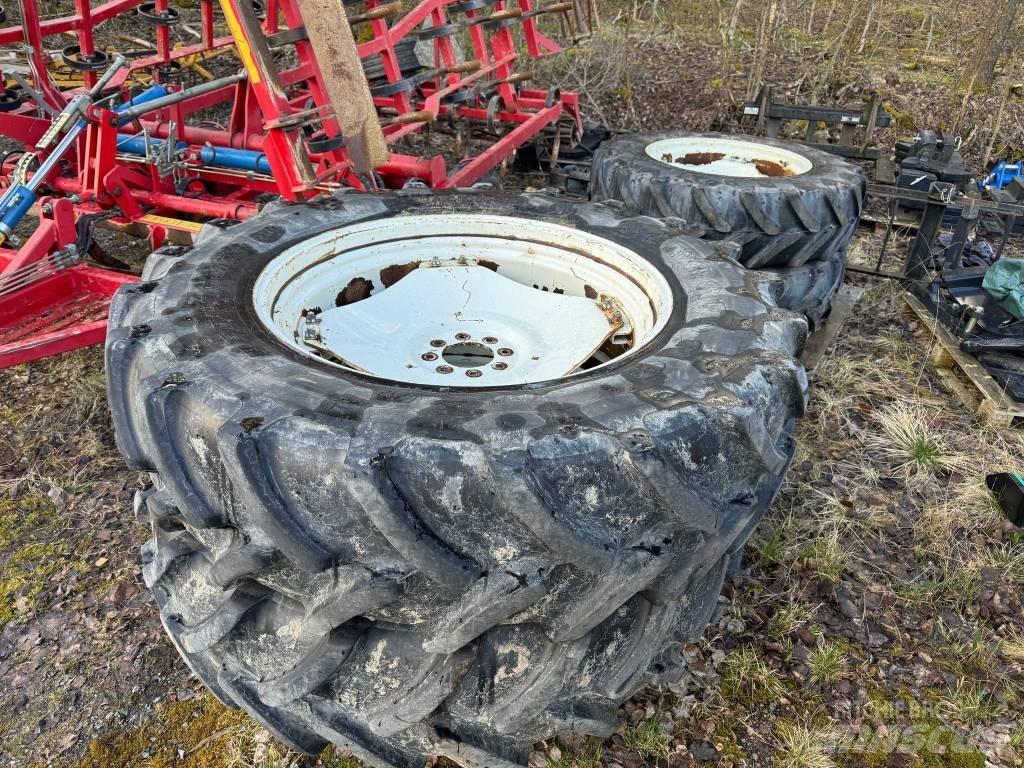New Holland TS110 Traktori