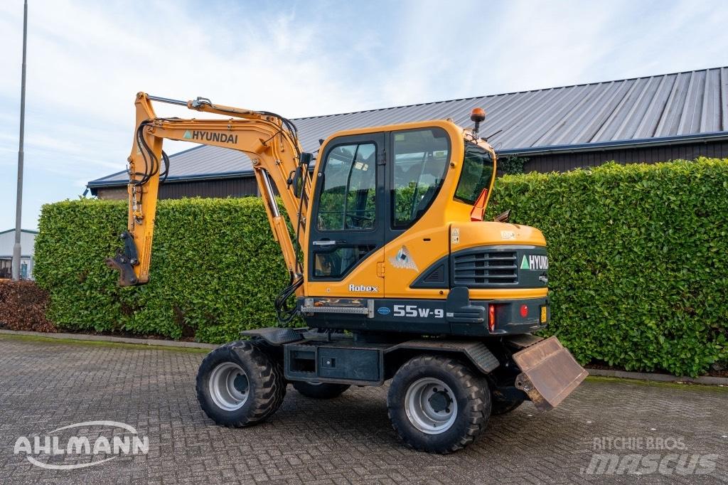 Hyundai R55W-9A Bageri točkaši