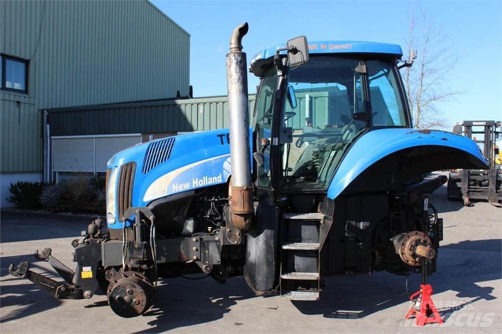 New Holland T8020 Traktori