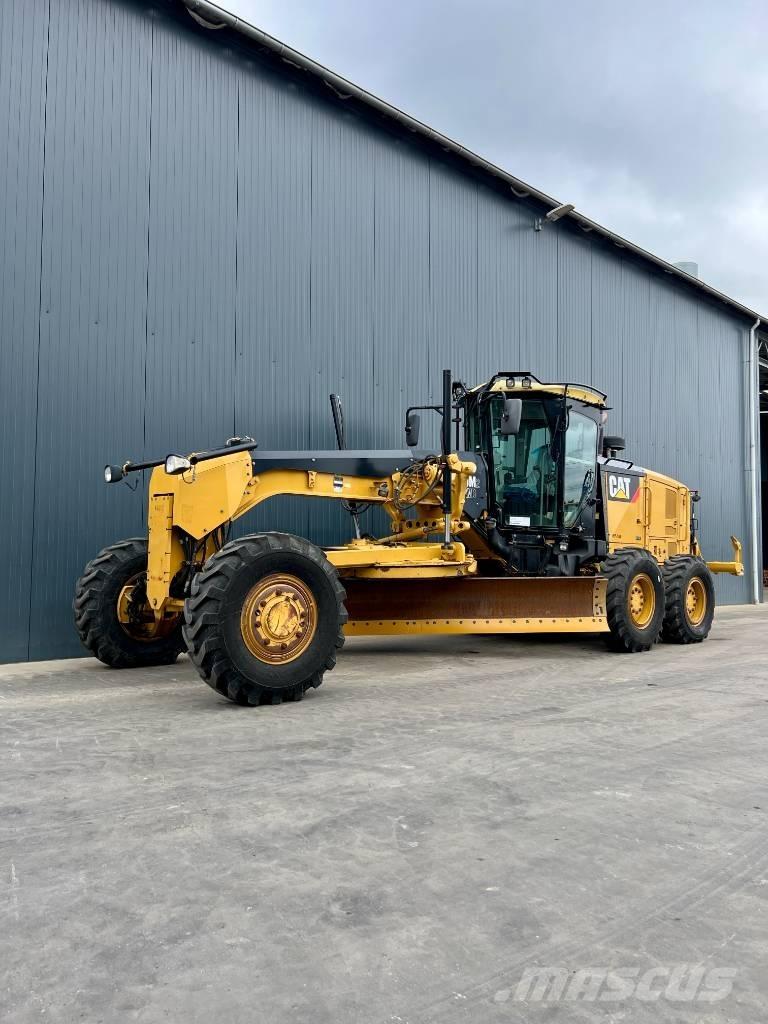 CAT 140M2 AWD Grejderi