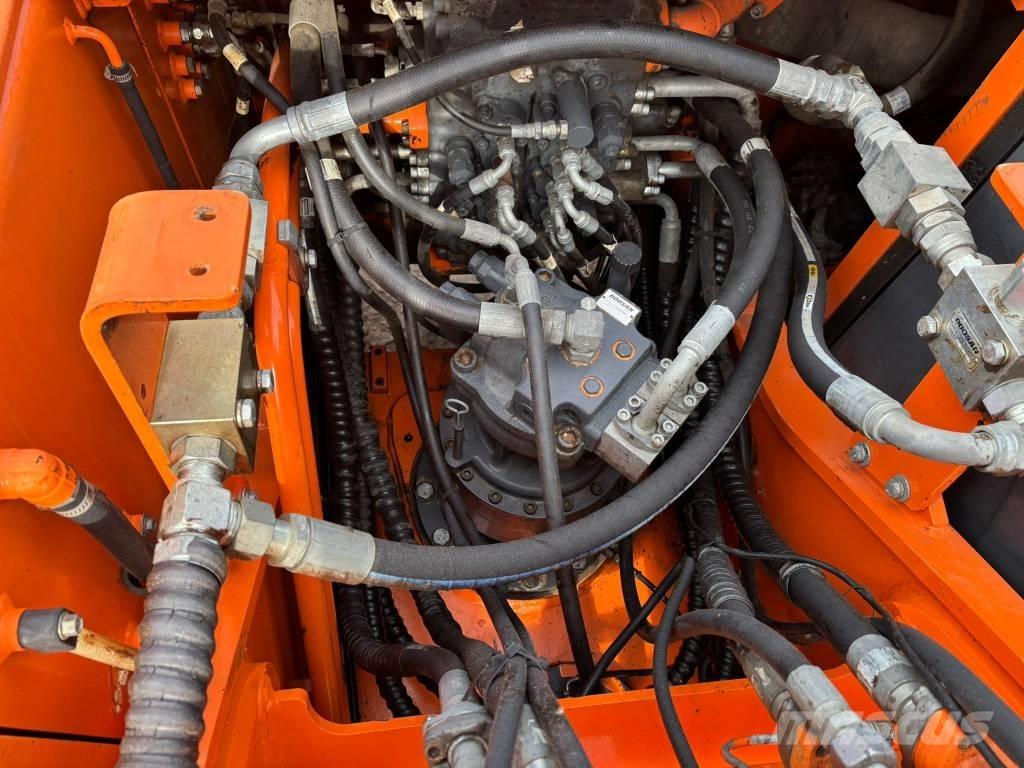 Doosan DX 225 LC Bageri guseničari