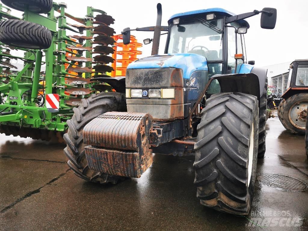 New Holland TM 190 Traktori