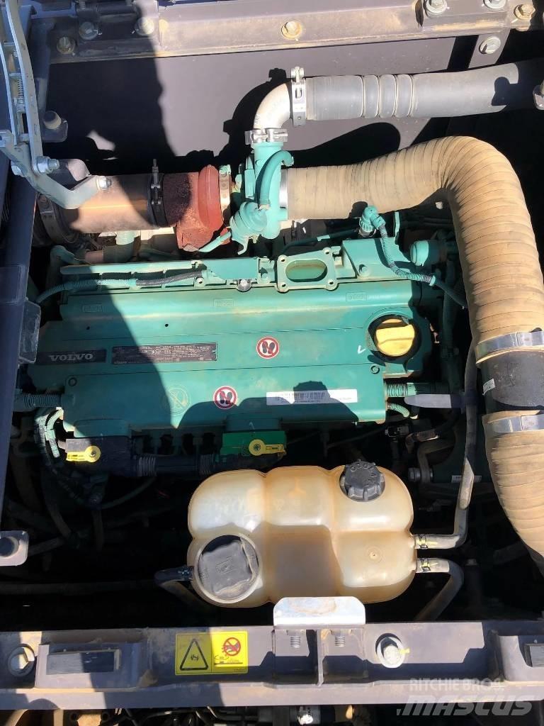 Volvo EC220EL Bageri guseničari