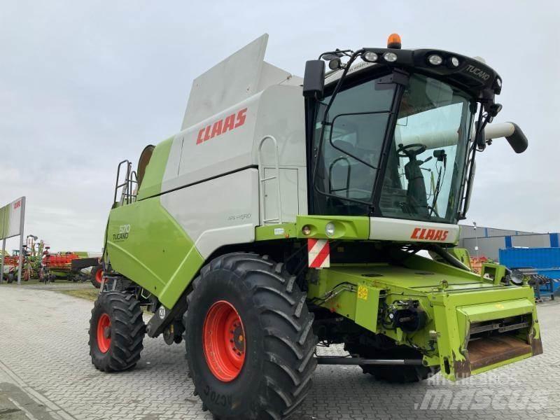 CLAAS TUCANO 570 Kombajni