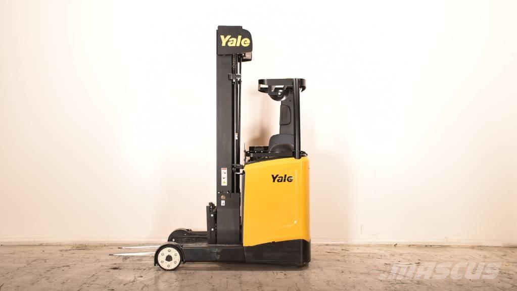 Hyster MR 14 Viljuškari sa pomičnim stupom