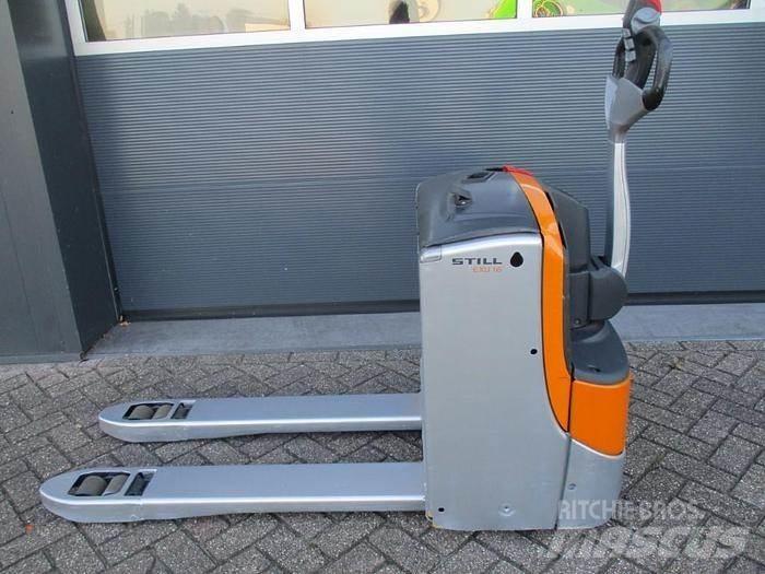 Still EXU 16 Nisko podizni električni viljuškar