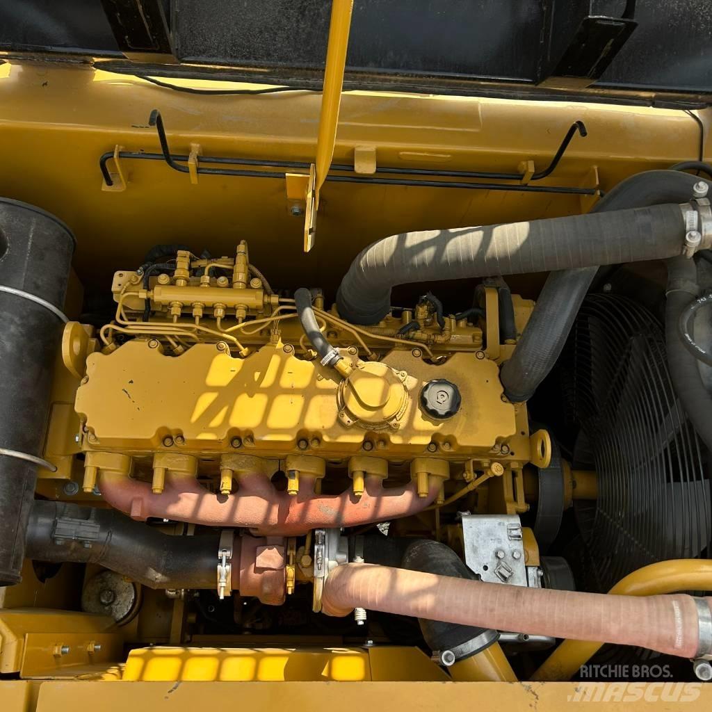 CAT 320 D Bageri guseničari