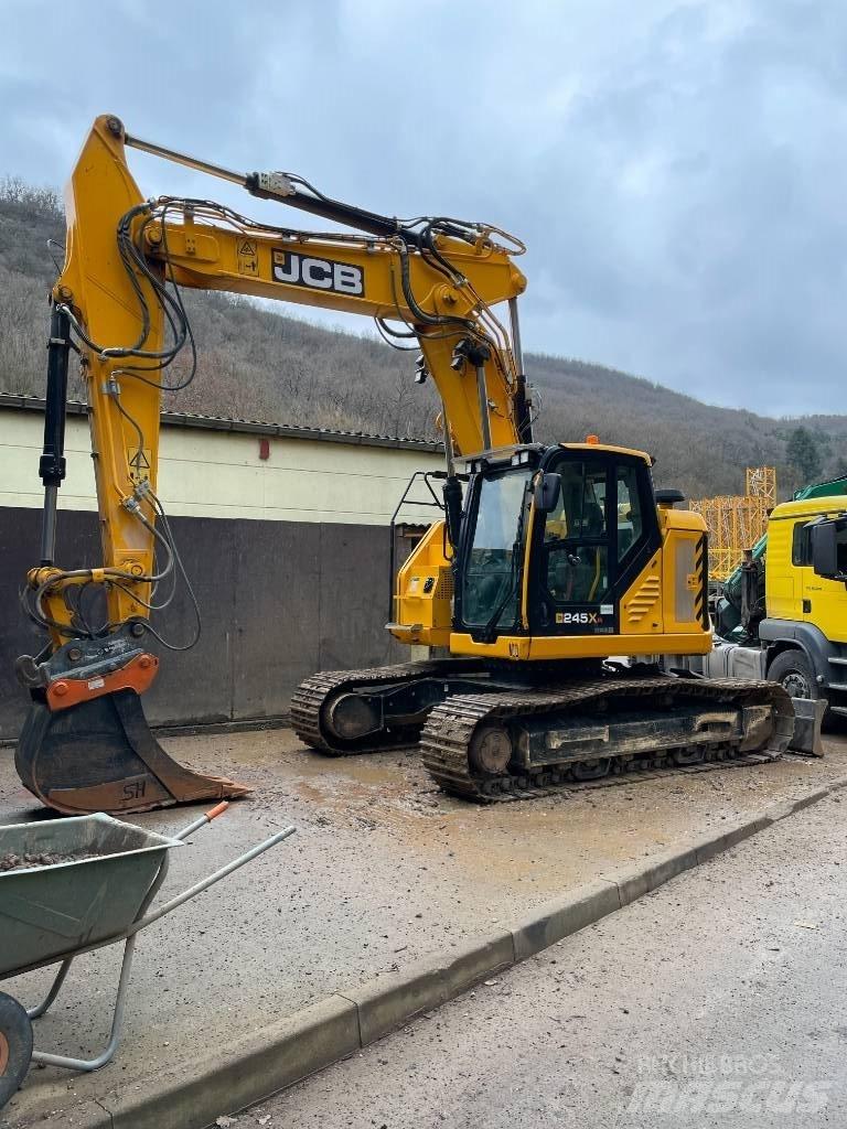 JCB 245 XR Bageri guseničari