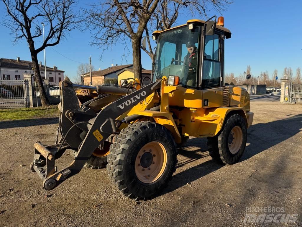 Volvo L 30 G Utovarivači na točkove
