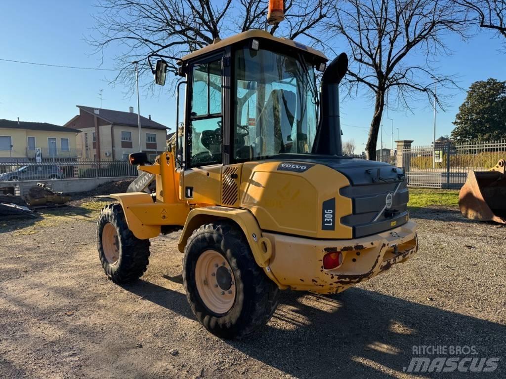 Volvo L 30 G Utovarivači na točkove